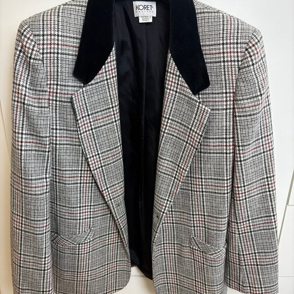 Jackets & Blazers - Vintage wool blend blazer